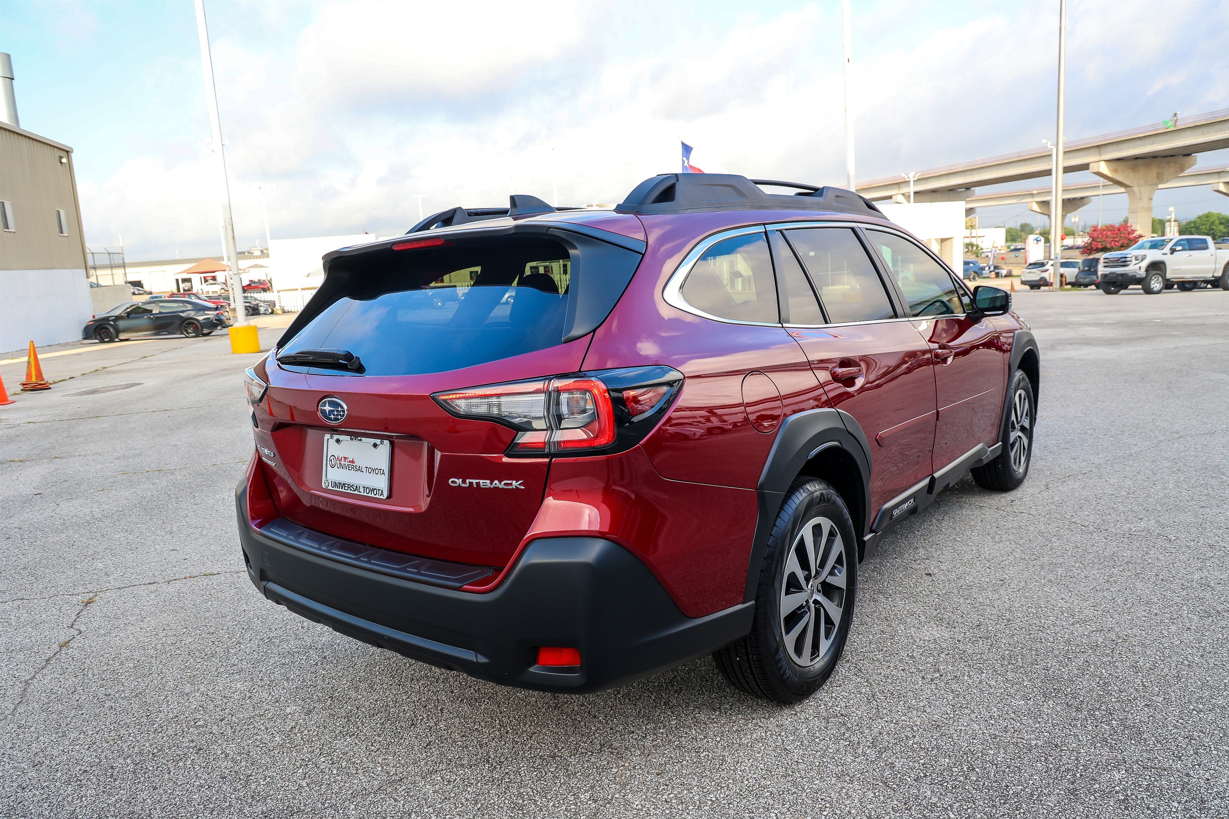 2025 Subaru Outback Premium