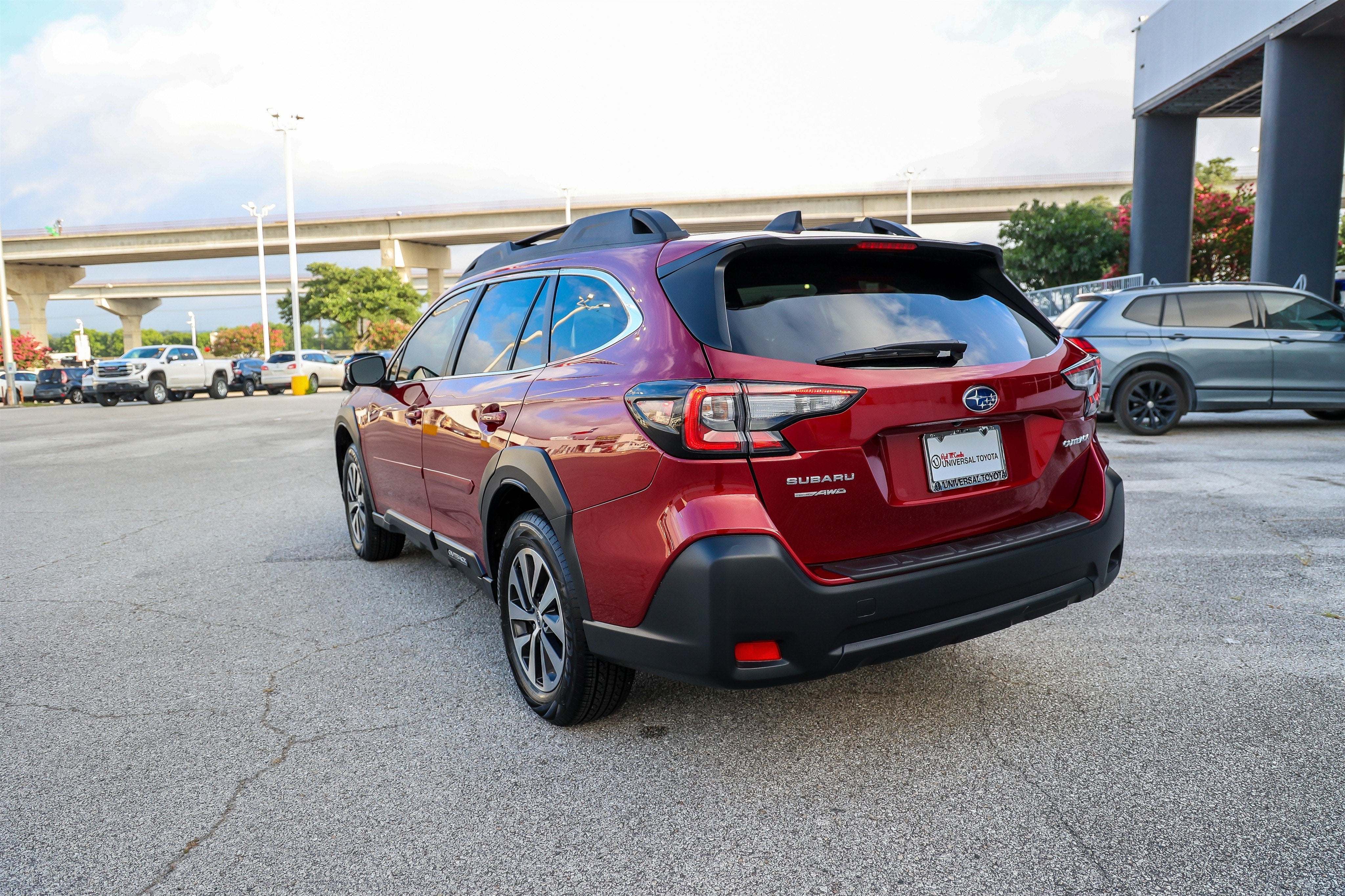 2025 Subaru Outback Premium