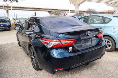 2018 Toyota CAMRY SE