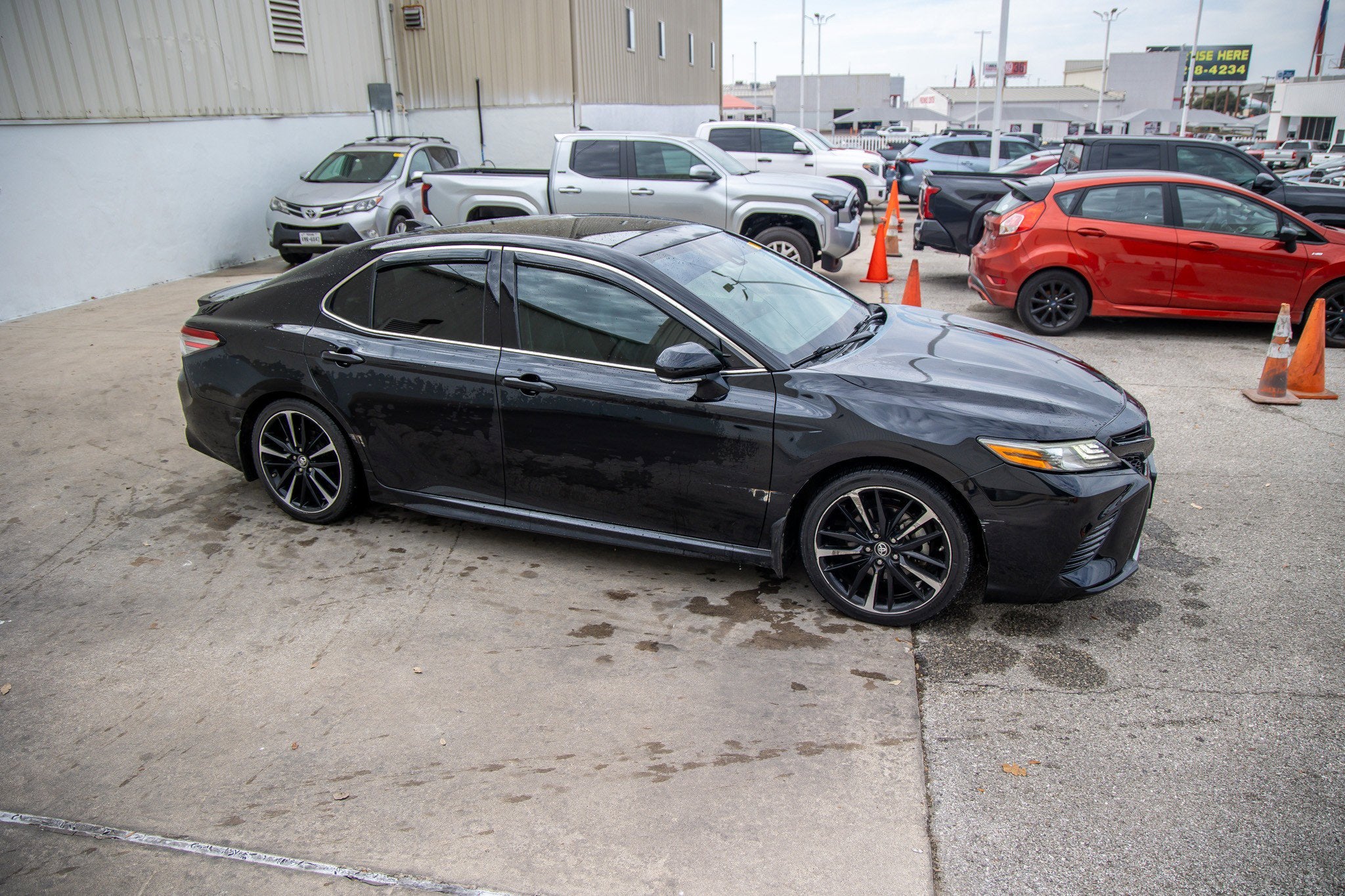 2019 Toyota CAMRY XSE