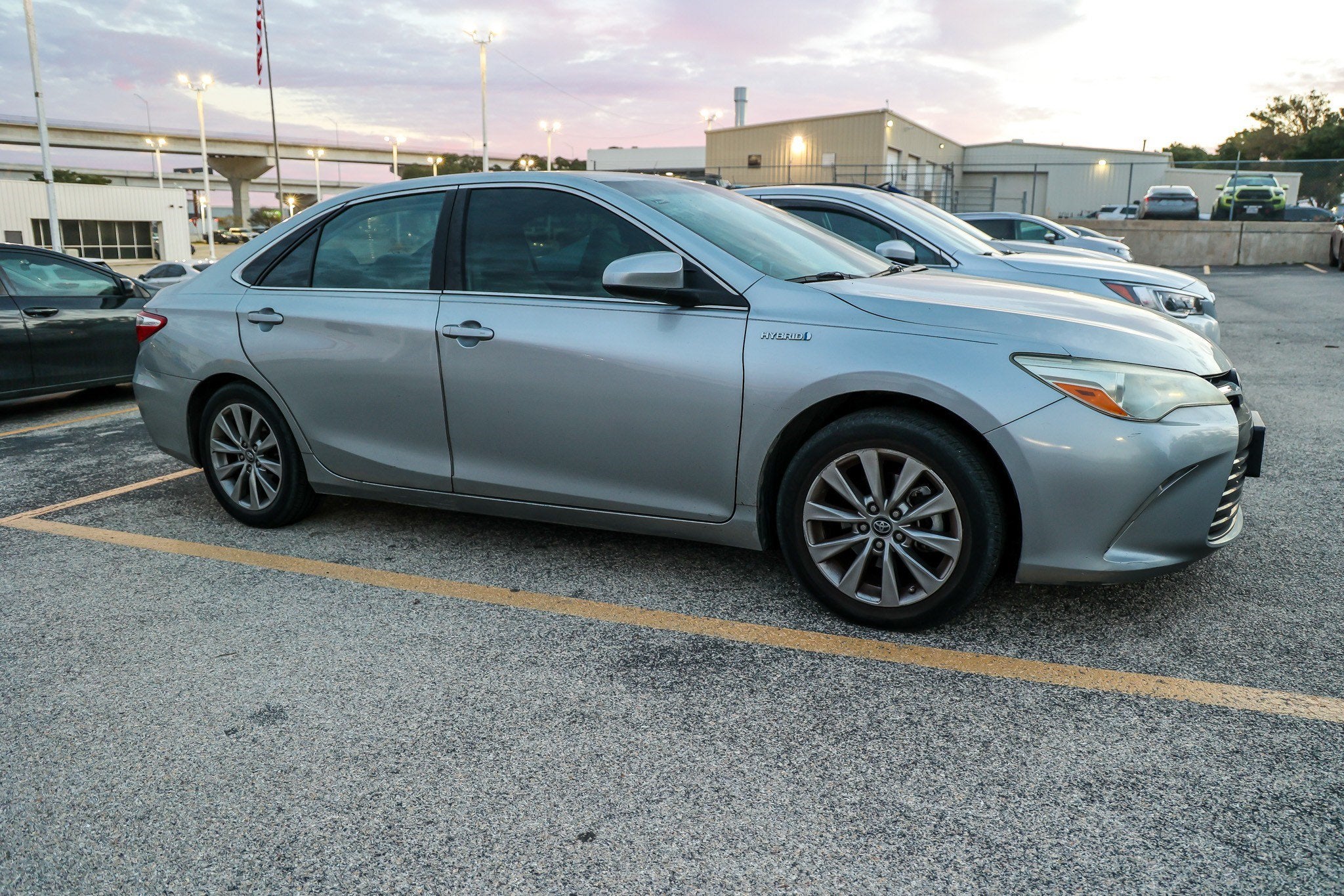 2017 Toyota Camry Hybrid XLE