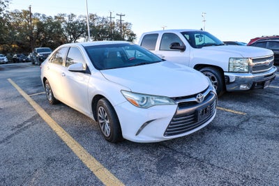 2017 Toyota CAMRY LE