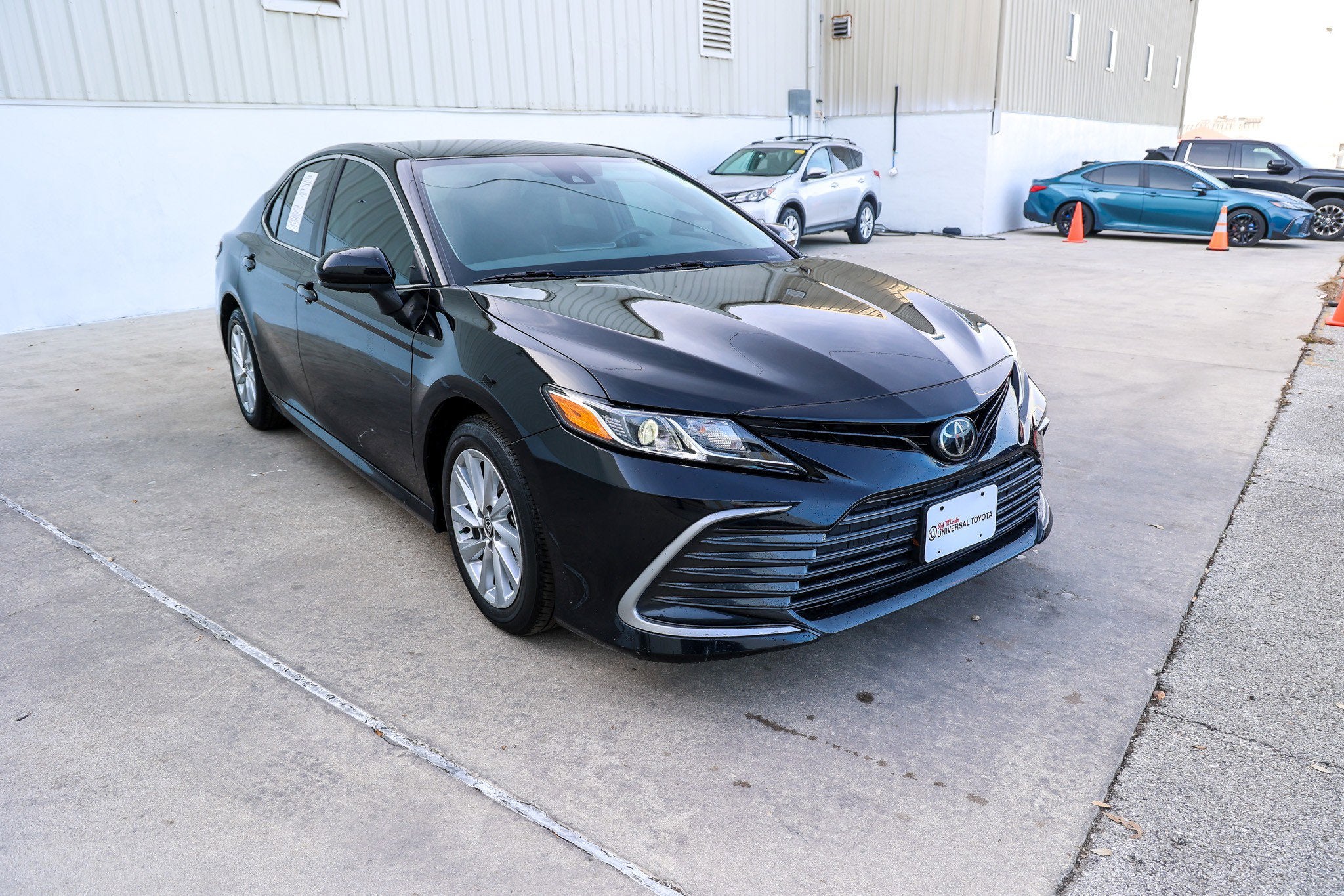 2023 Toyota CAMRY LE