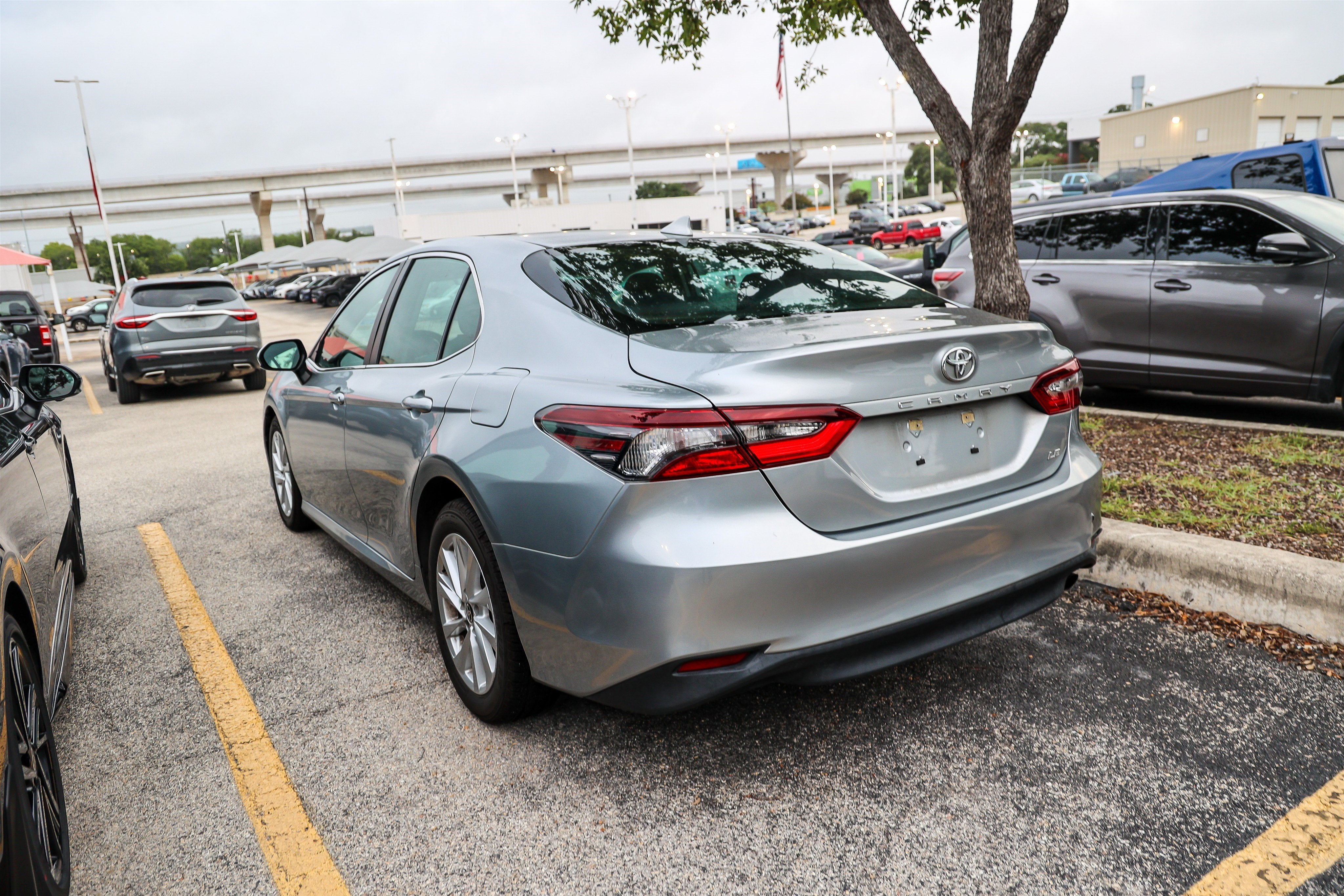 2022 Toyota Camry LE