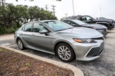 2022 Toyota Camry LE