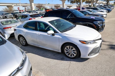 2024 Toyota CAMRY LE