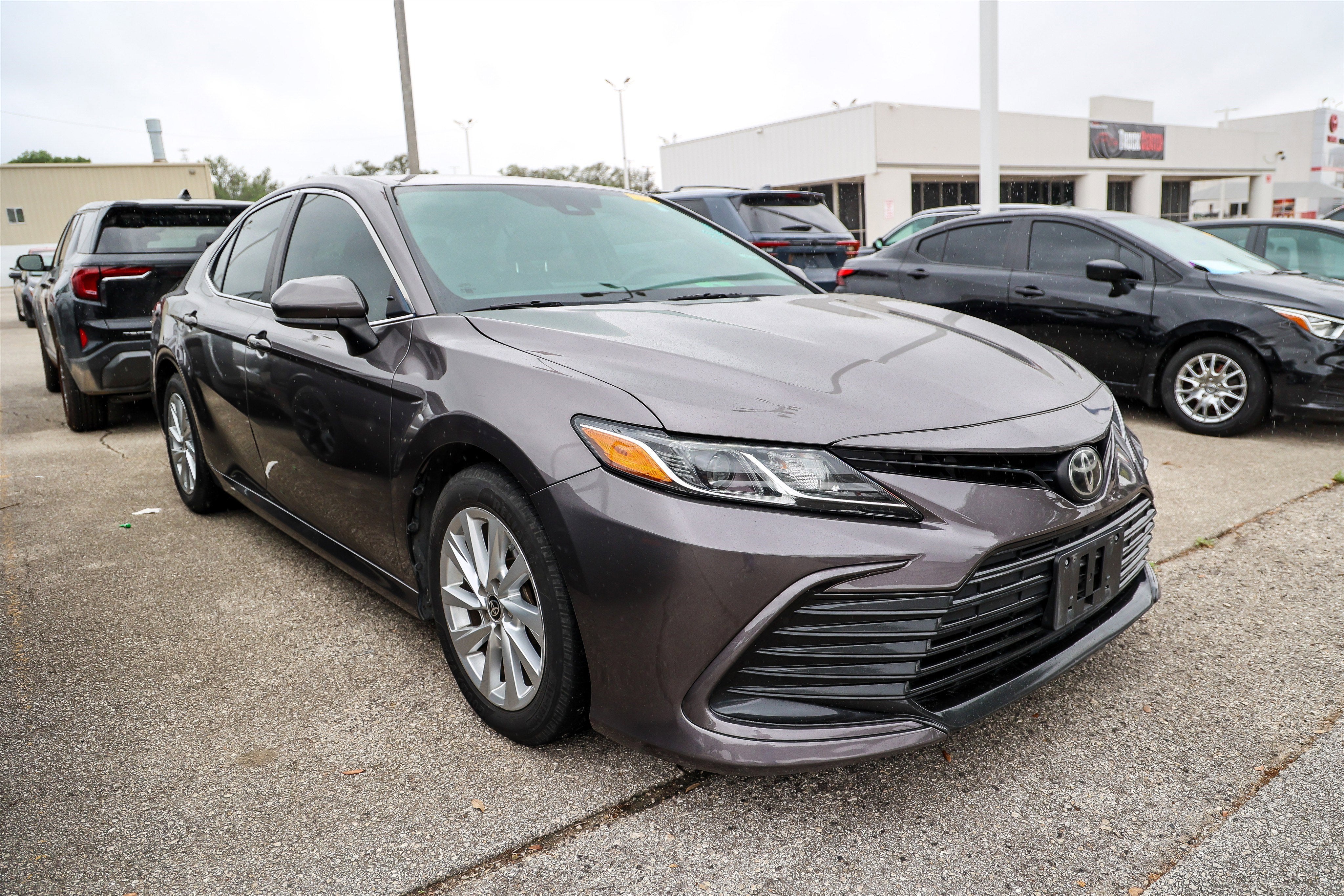 2021 Toyota CAMRY LE