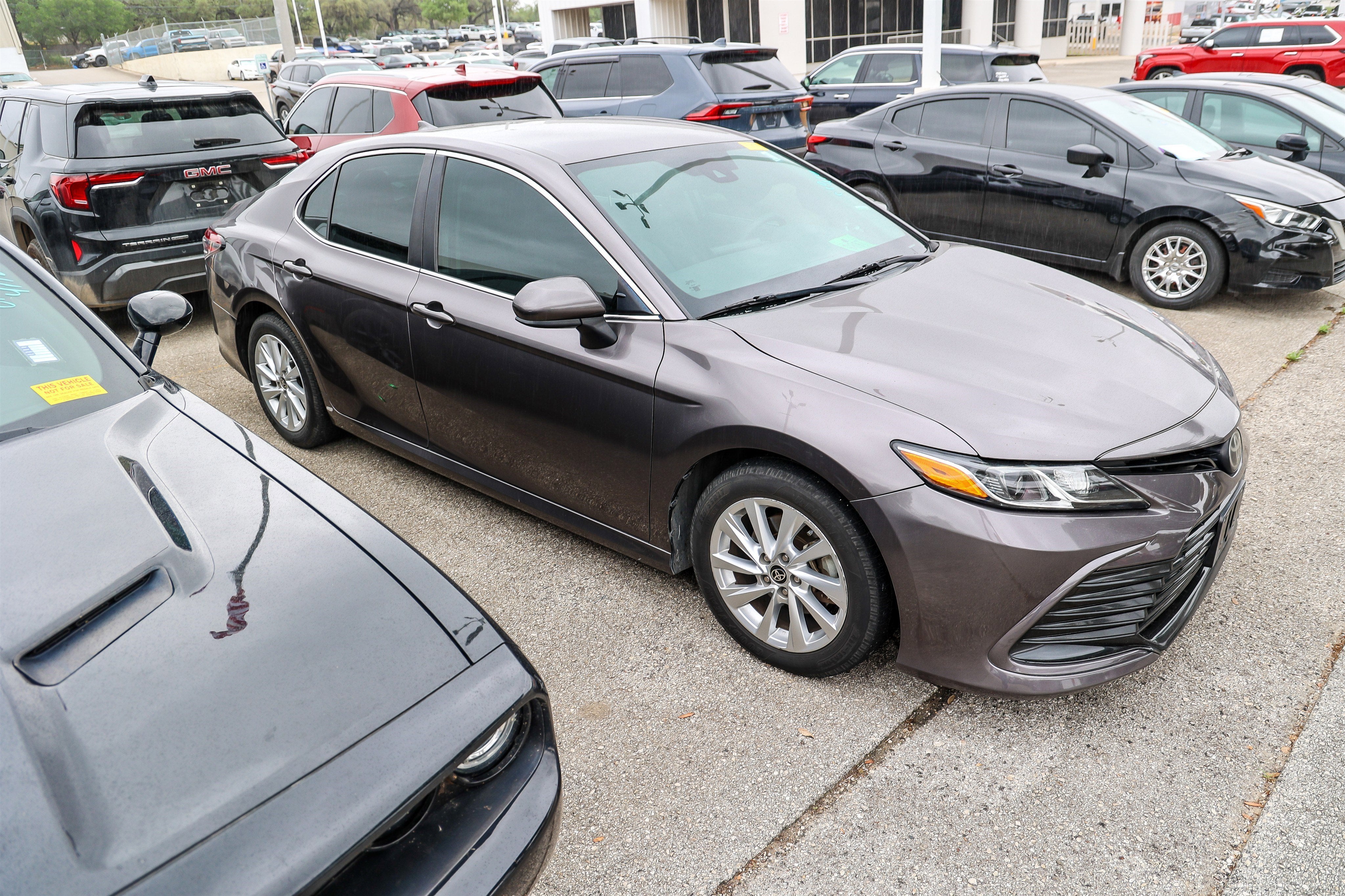 2021 Toyota CAMRY LE