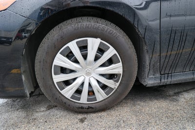 2020 Toyota Camry Hybrid LE