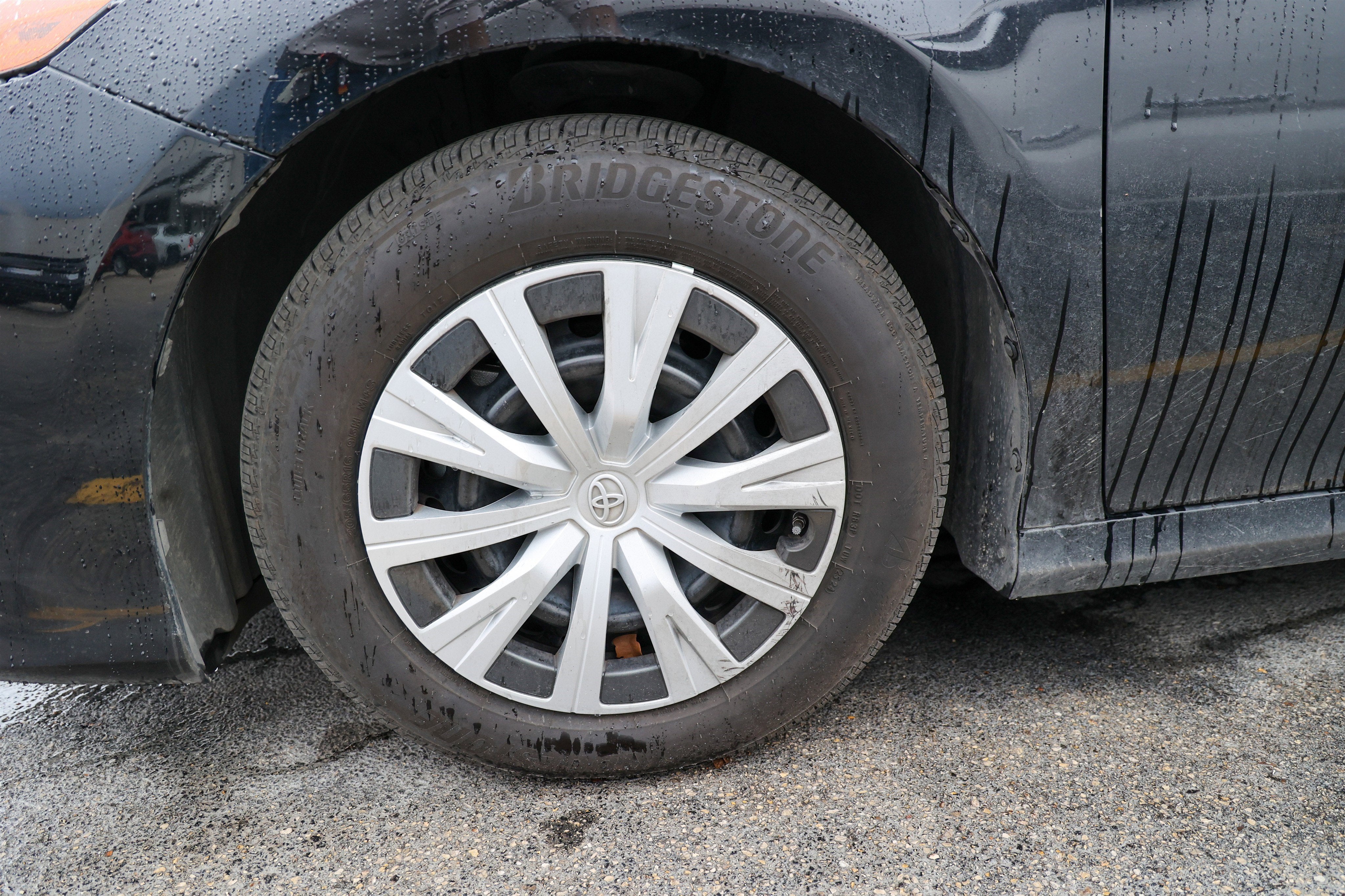 2020 Toyota Camry Hybrid LE