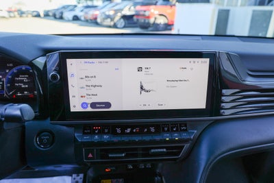 2025 Toyota CAMRY XSE