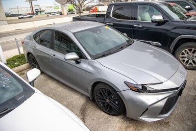 2025 Toyota CAMRY LE