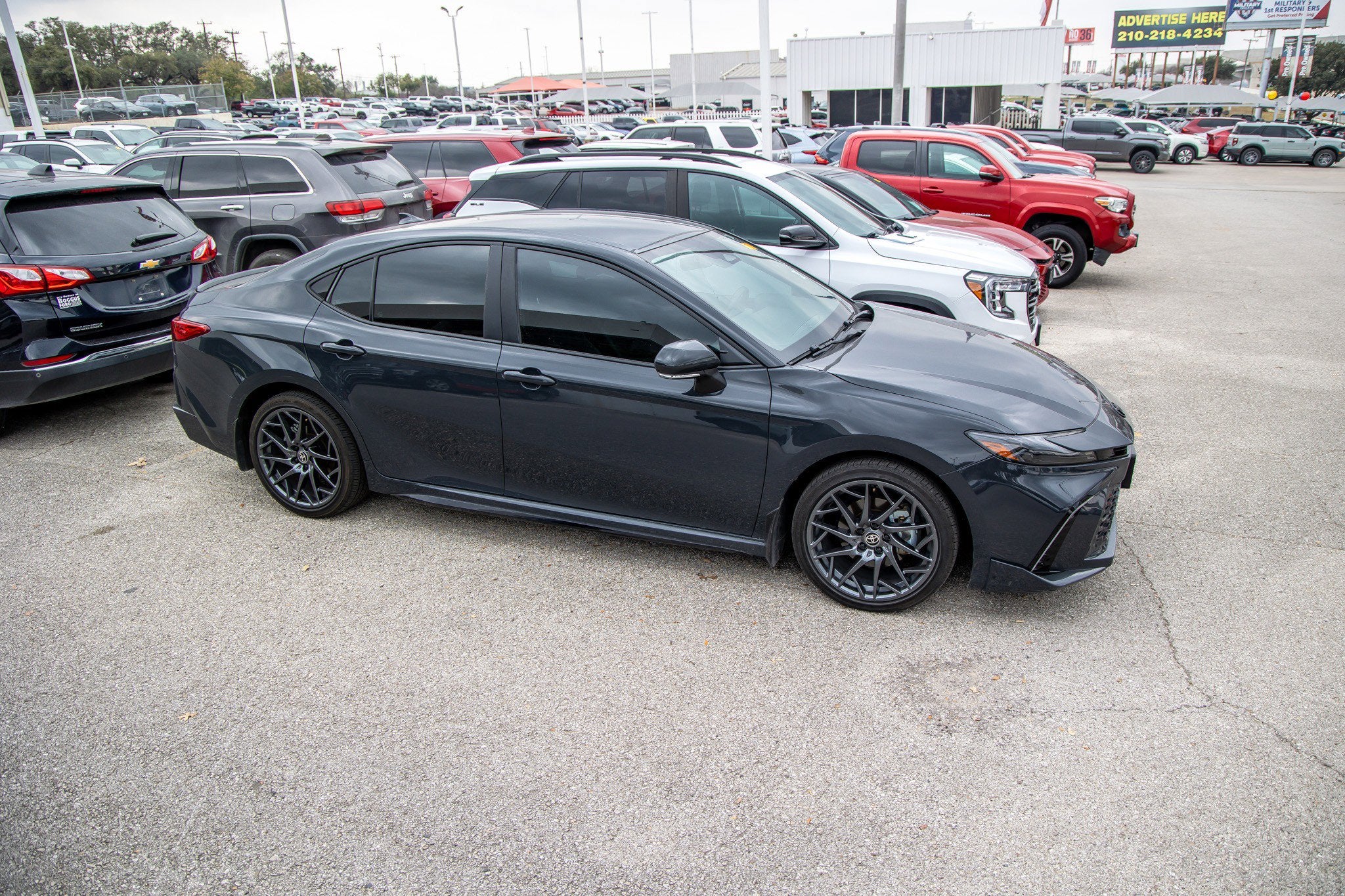 2025 Toyota CAMRY LE