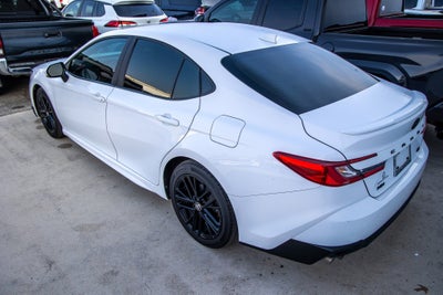 2025 Toyota CAMRY SE