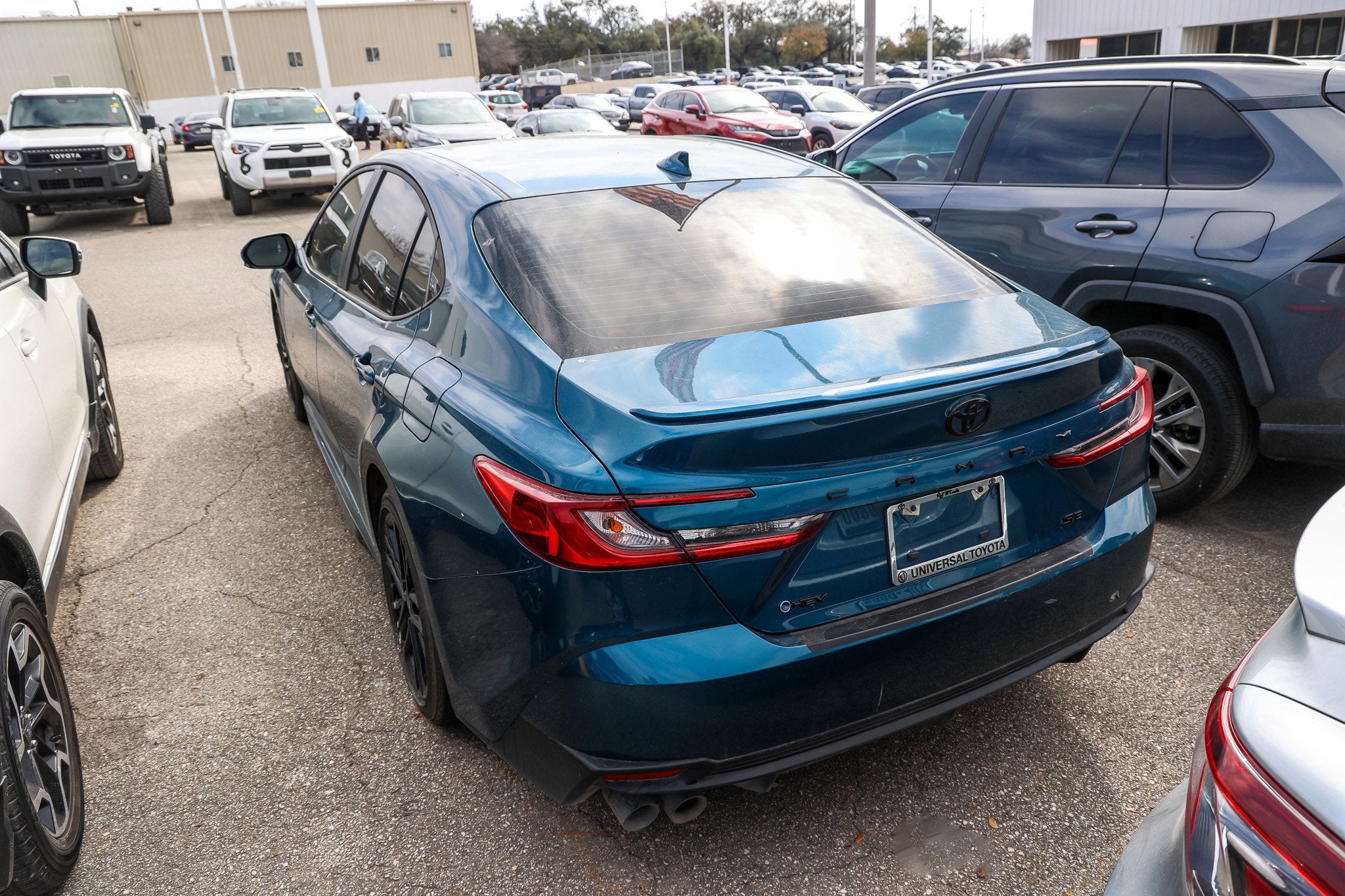 2025 Toyota CAMRY SE