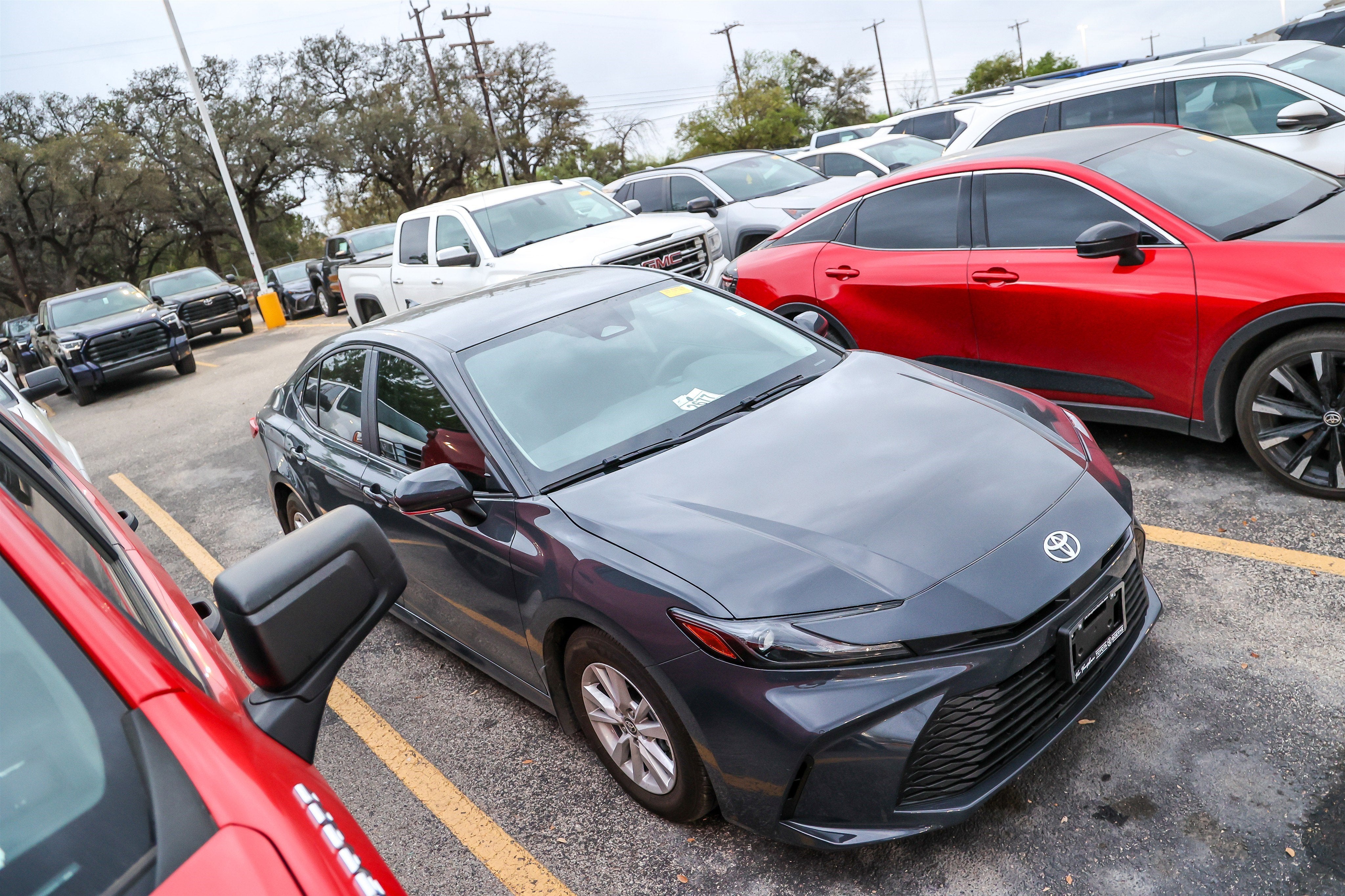 2025 Toyota CAMRY SE