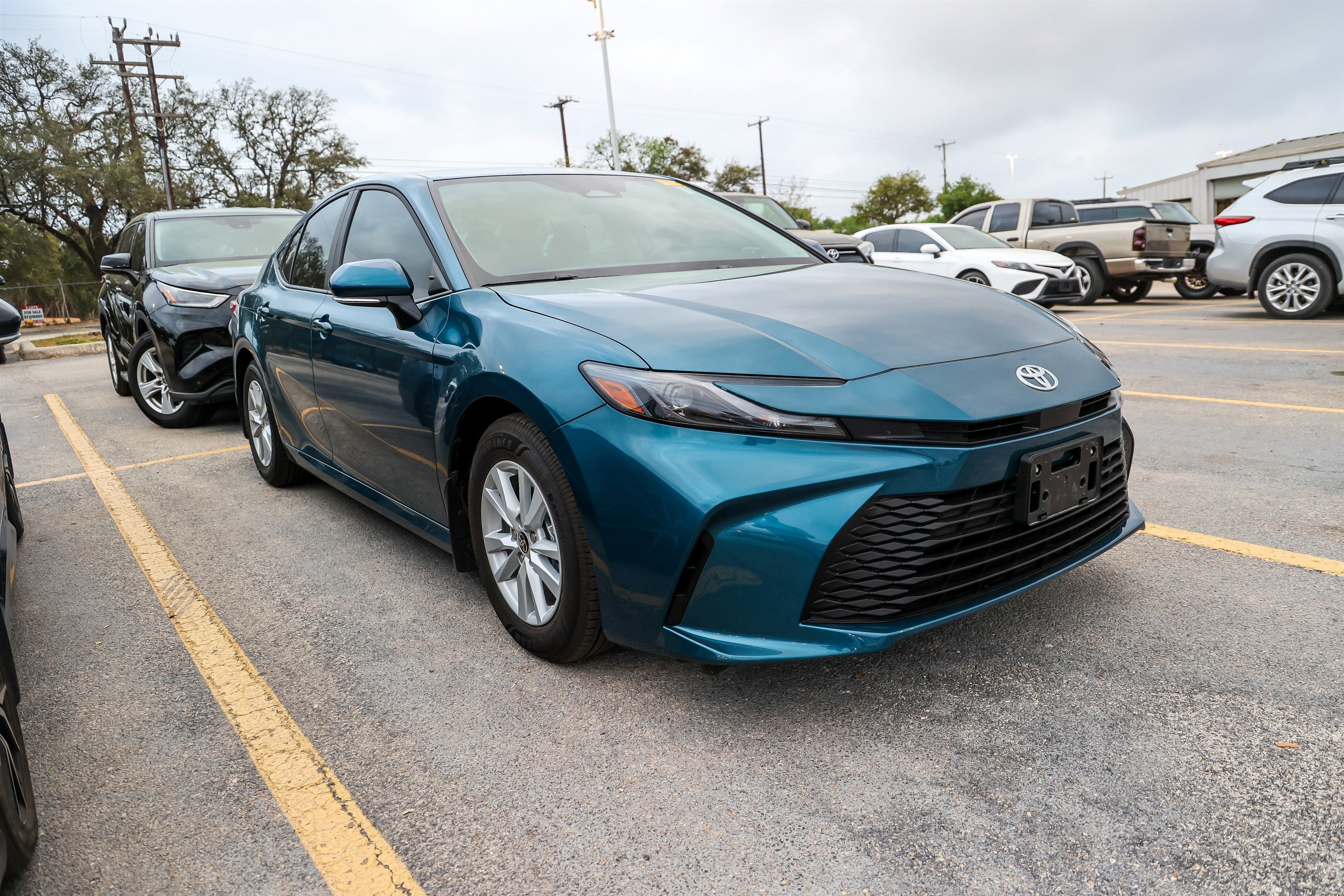 2026 Toyota CAMRY LE