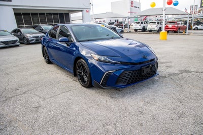 2025 Toyota CAMRY SE