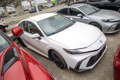 2025 Toyota CAMRY SE