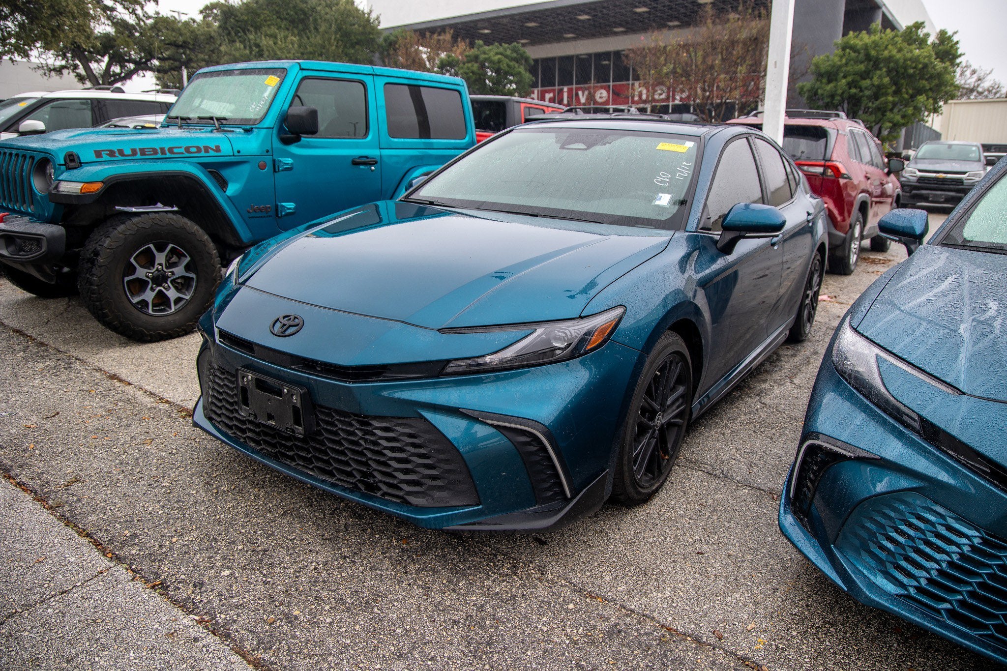 2025 Toyota CAMRY SE