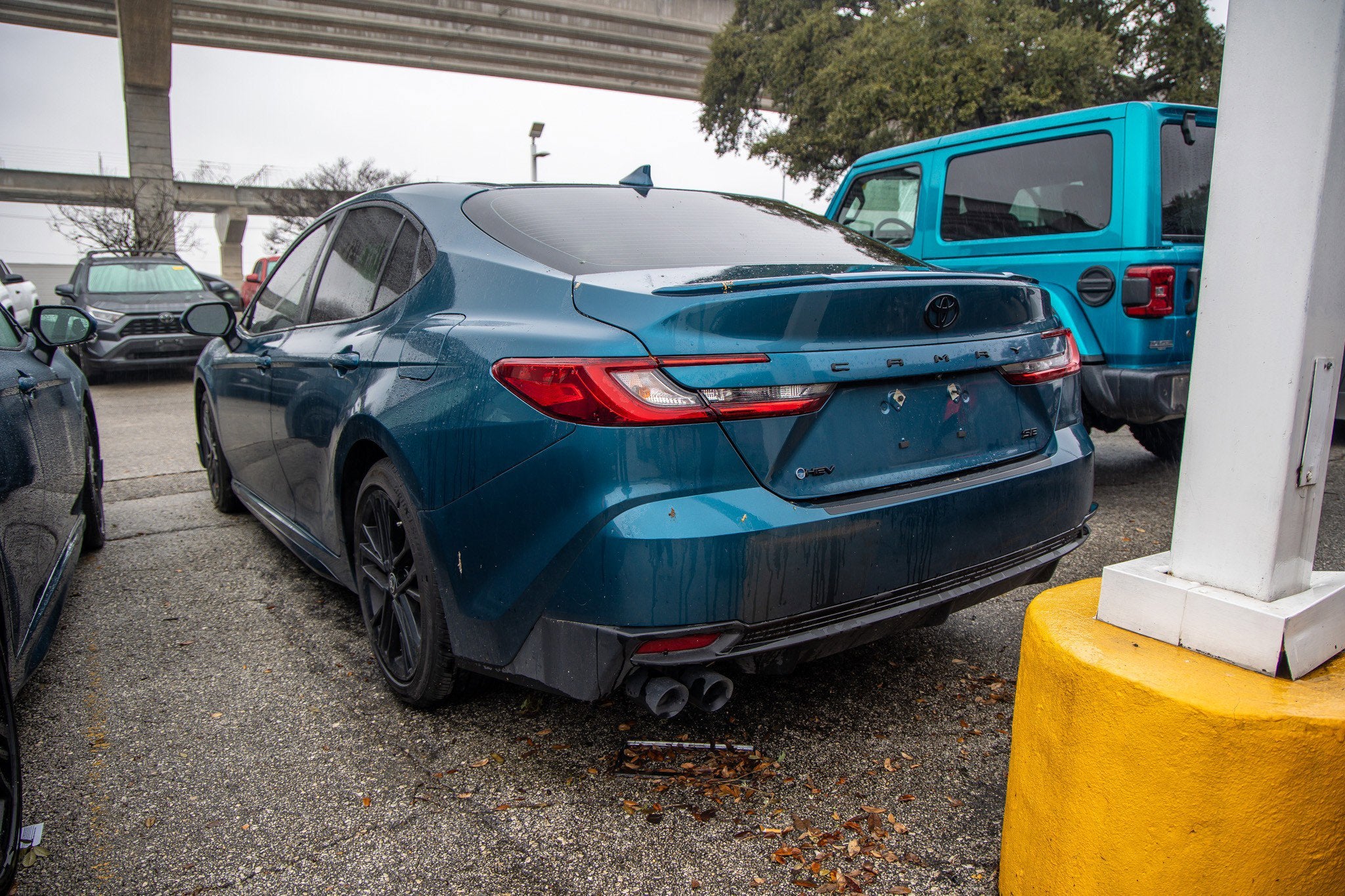 2025 Toyota CAMRY SE