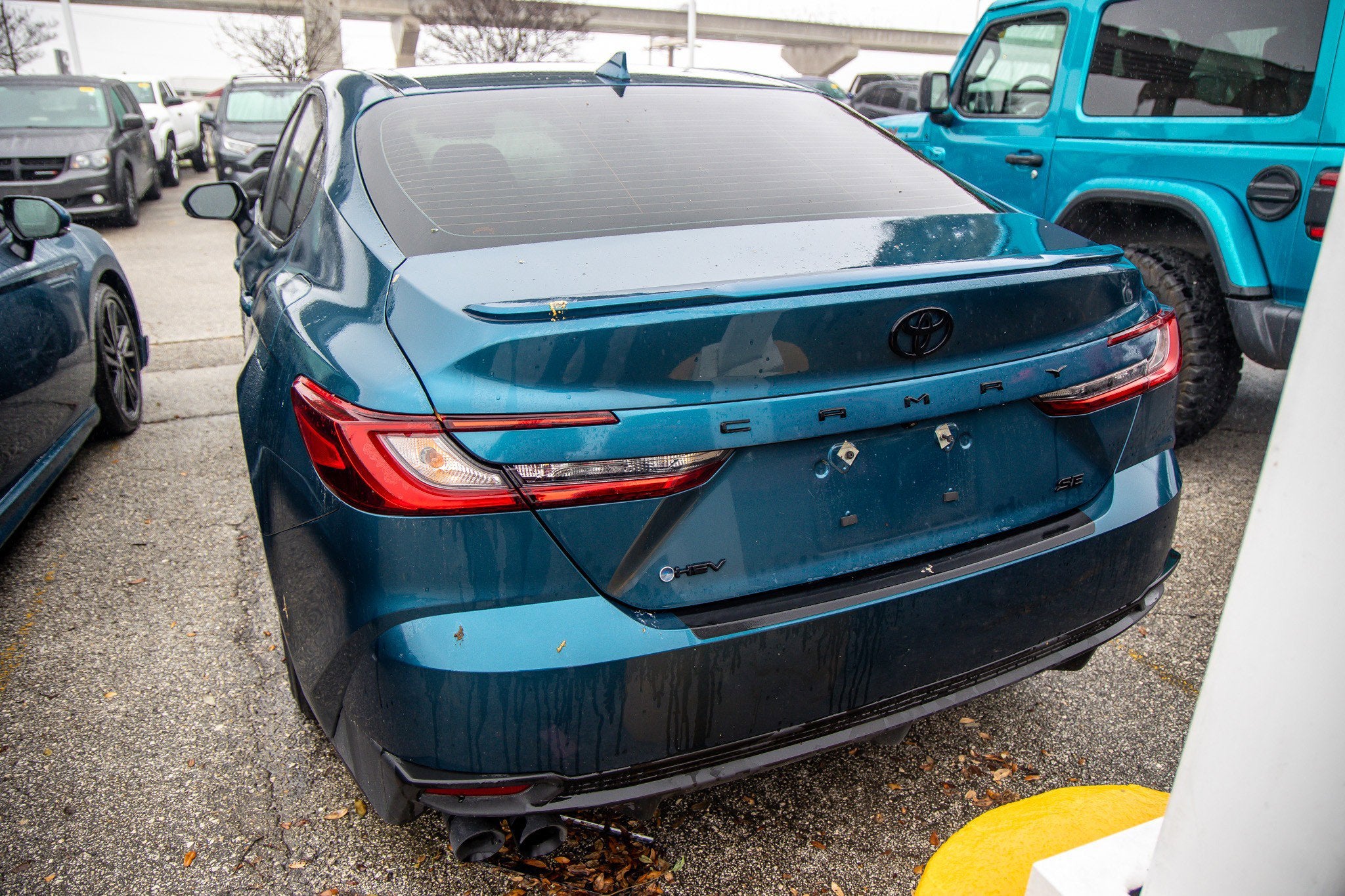 2025 Toyota CAMRY SE