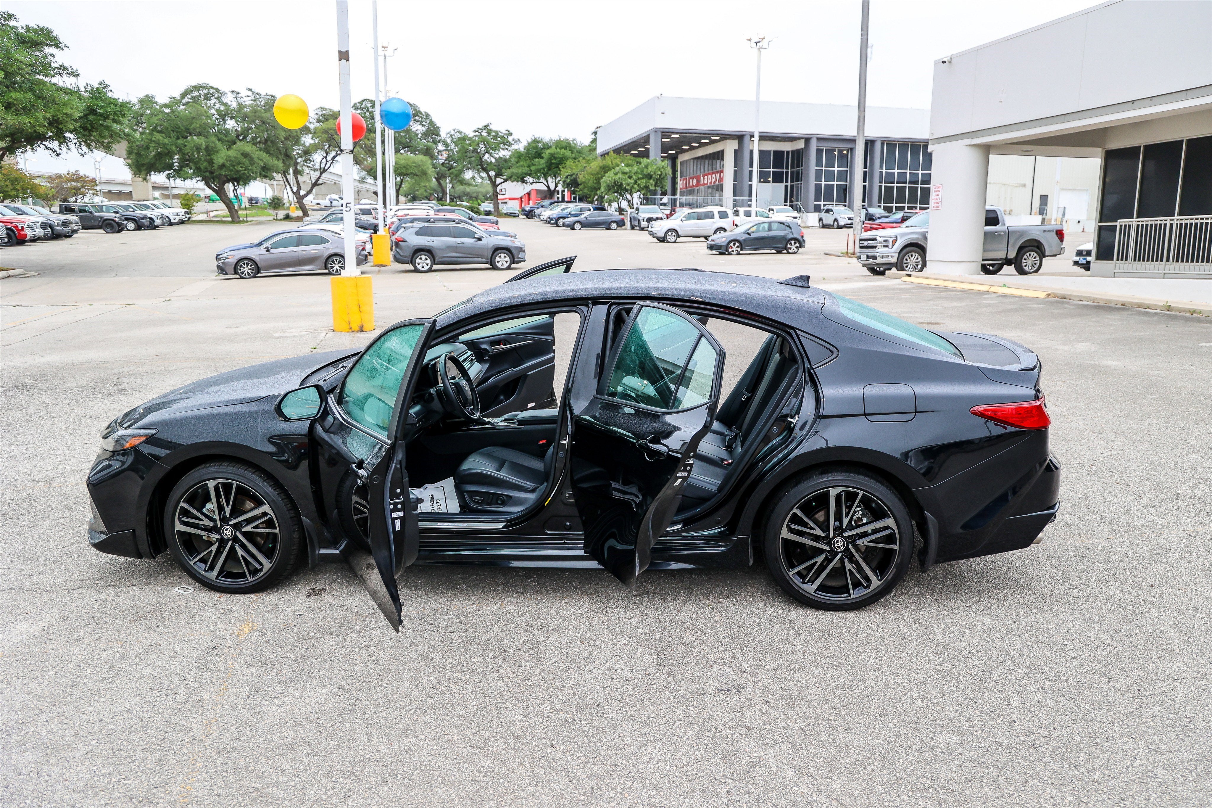 2025 Toyota CAMRY XSE