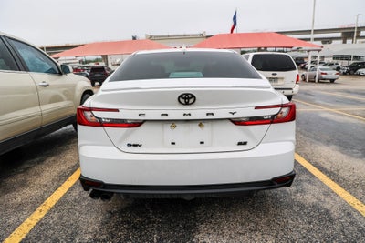 2025 Toyota Camry SE
