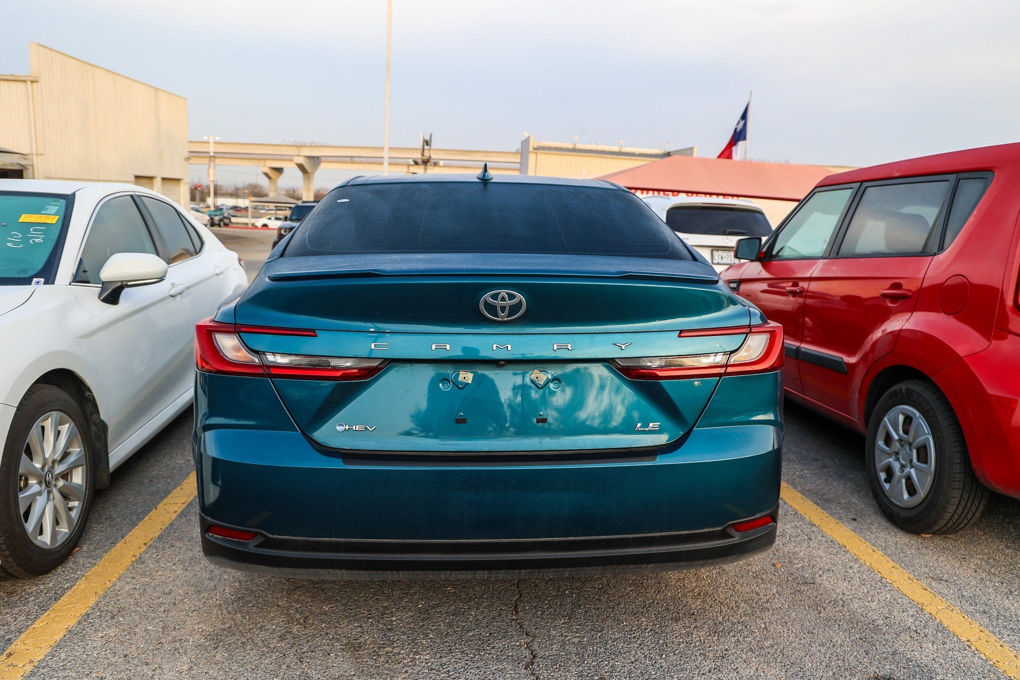 2025 Toyota CAMRY LE