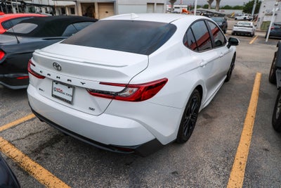 2025 Toyota CAMRY SE