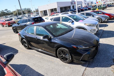 2025 Toyota CAMRY SE