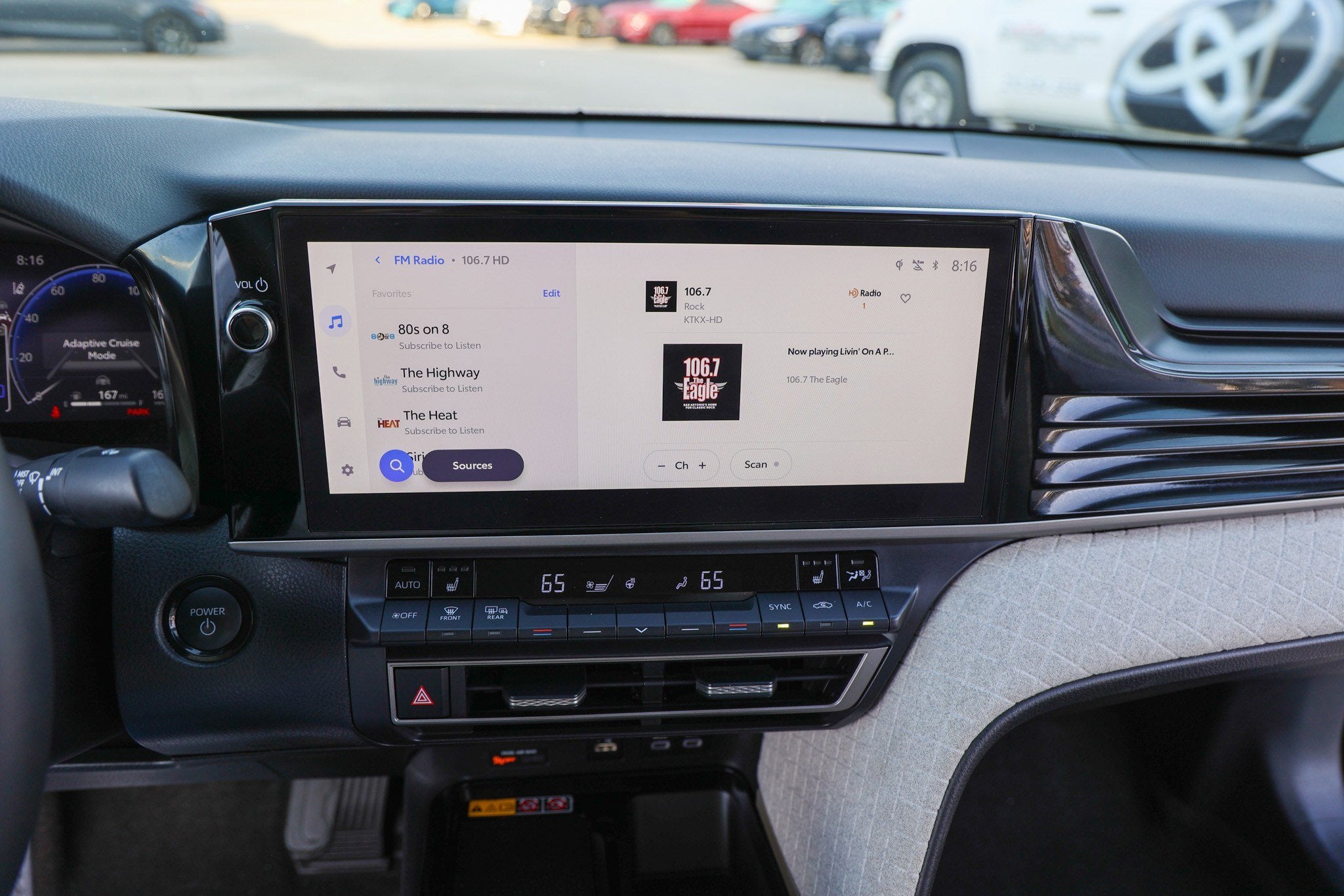 2025 Toyota CAMRY XLE