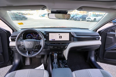 2025 Toyota CAMRY XLE