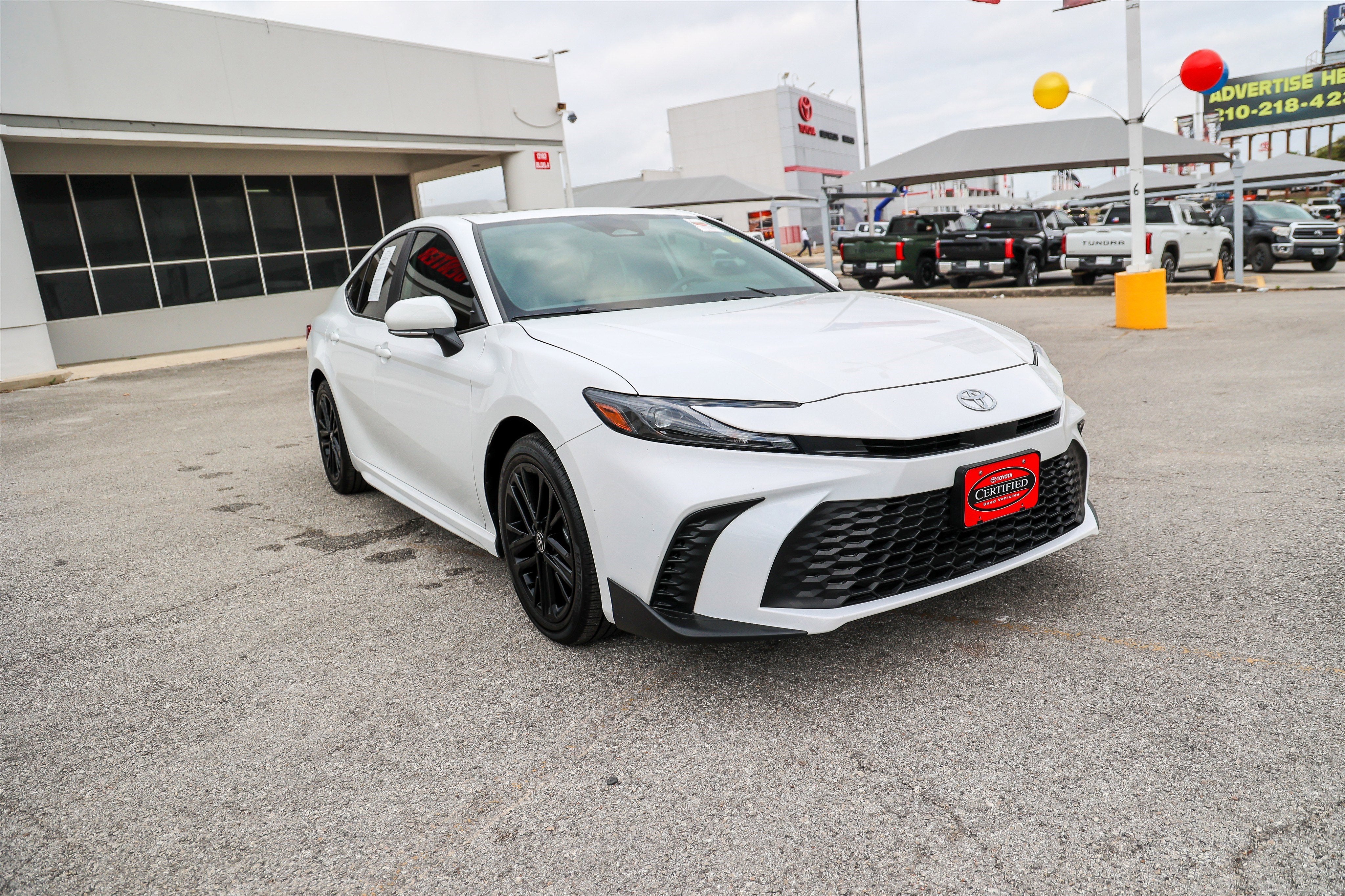 2025 Toyota CAMRY SE