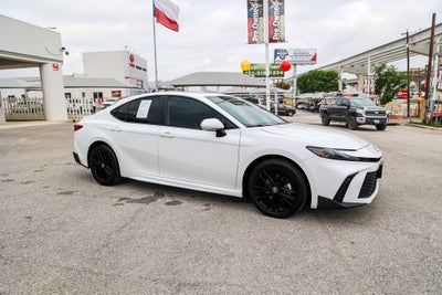 2025 Toyota CAMRY SE