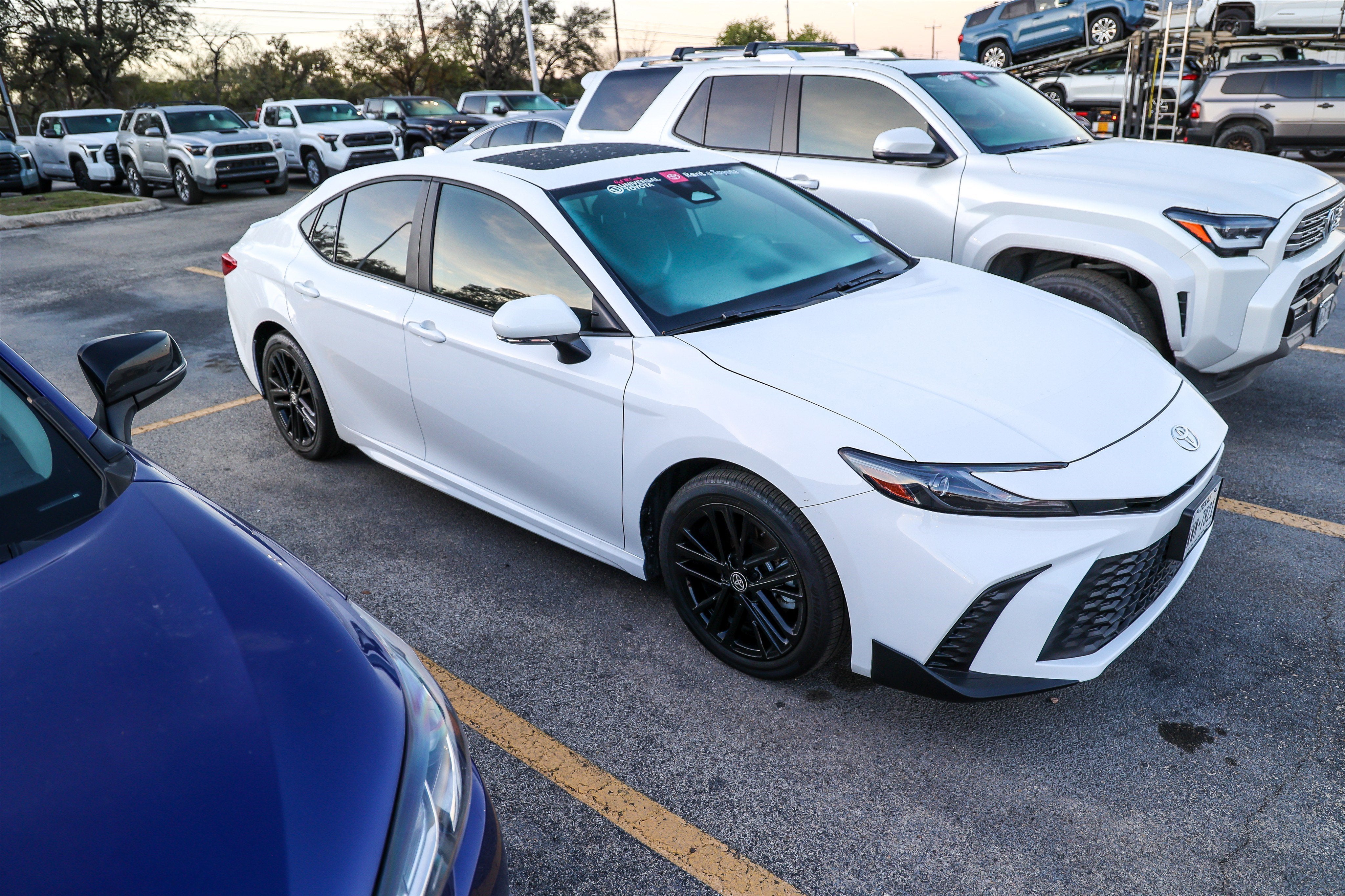 2025 Toyota CAMRY SE