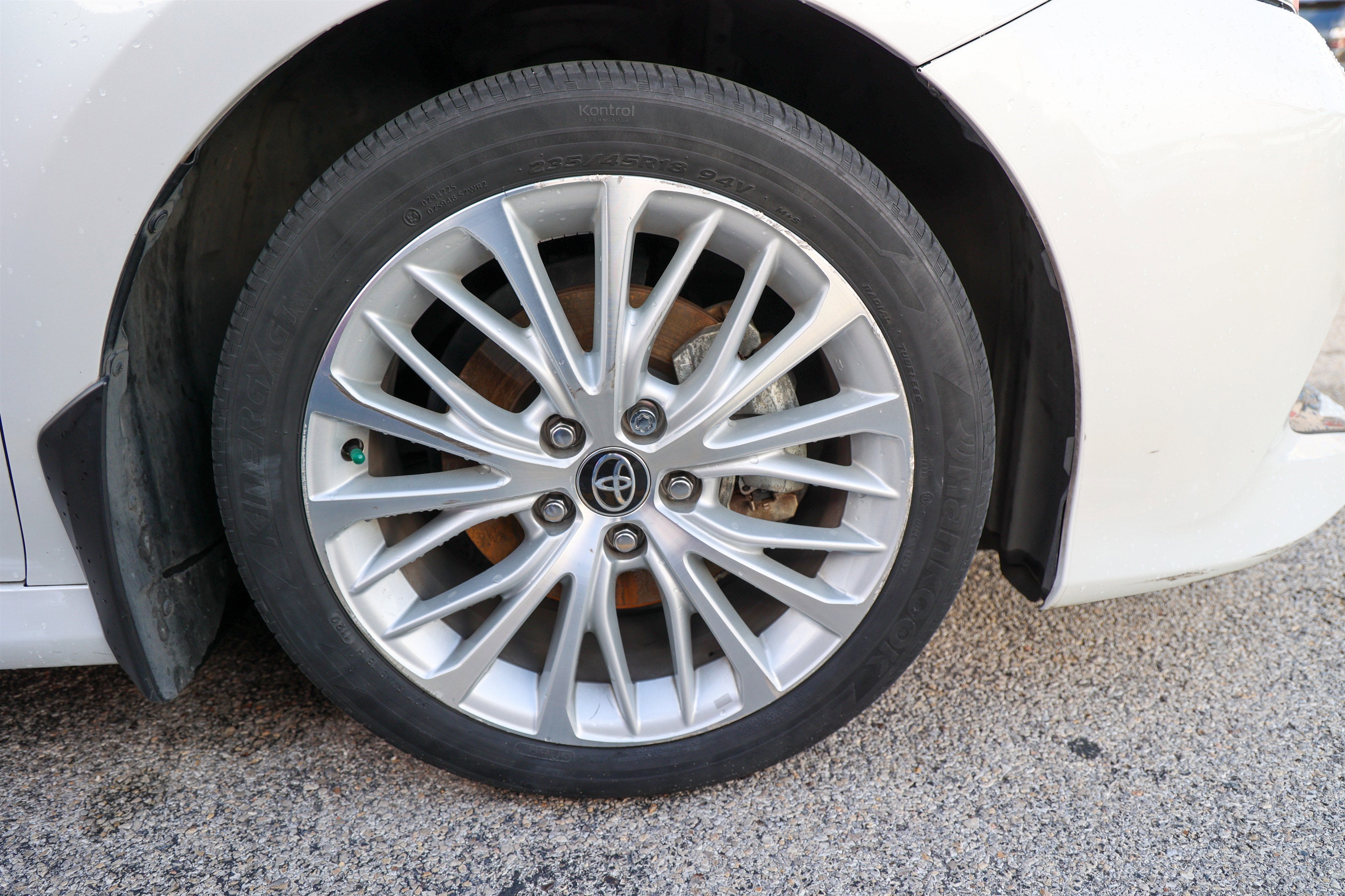 2020 Toyota Camry Hybrid Hybrid XLE