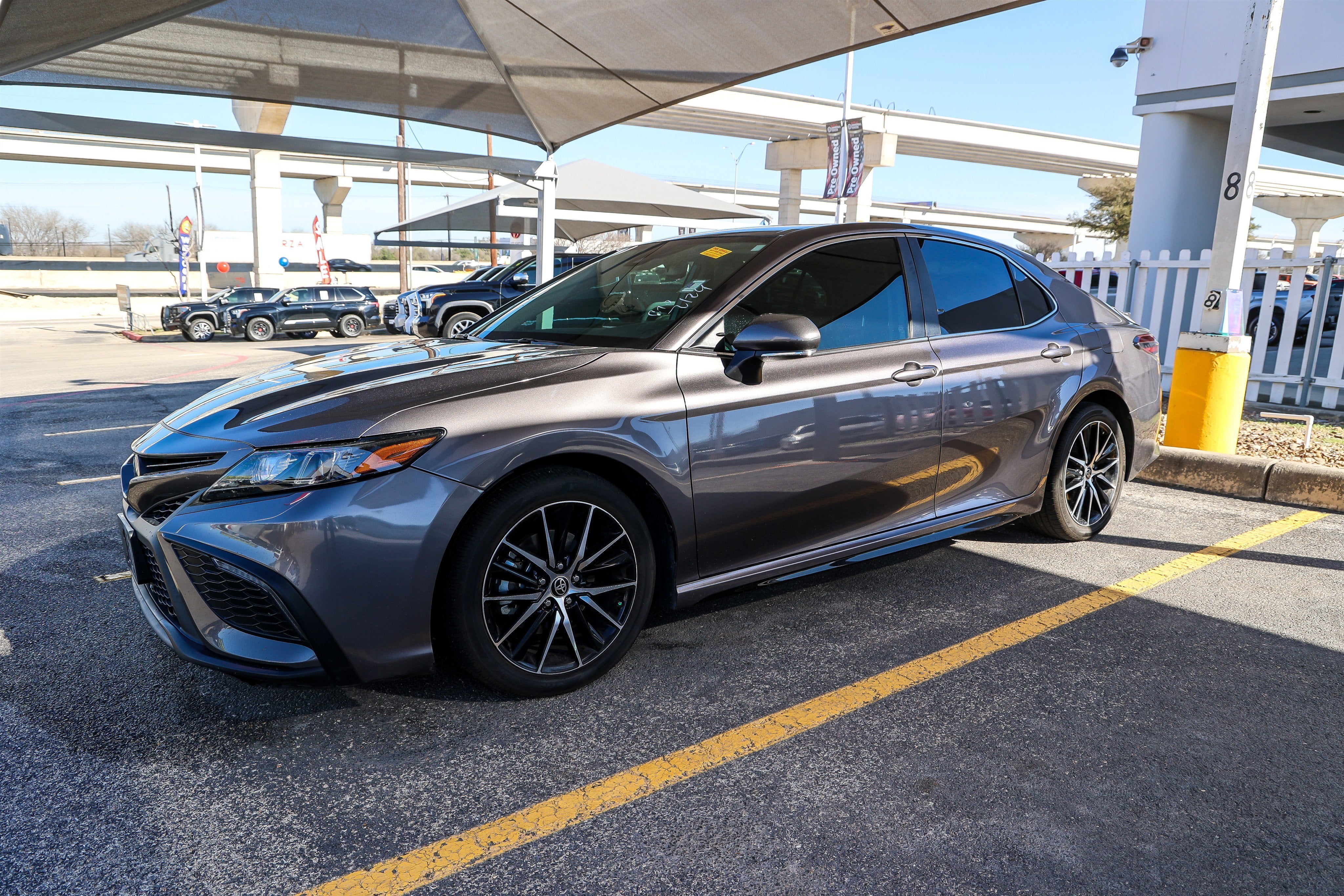 2022 Toyota CAMRY SE
