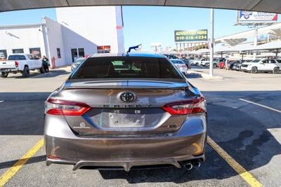 2022 Toyota CAMRY SE