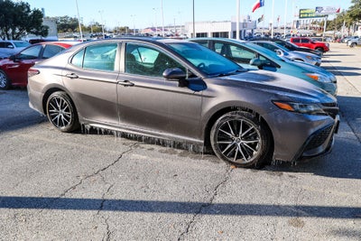 2023 Toyota CAMRY SE