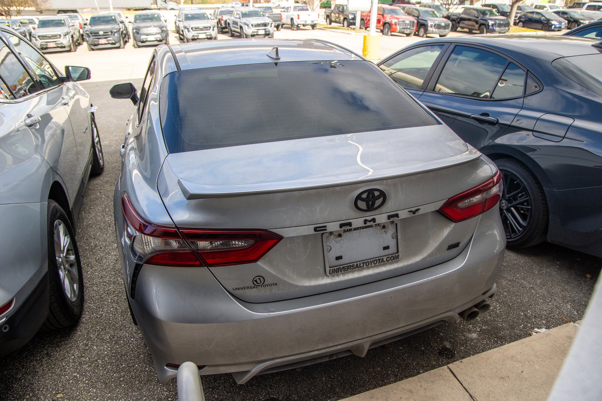 2023 Toyota CAMRY SE