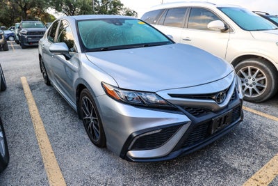 2024 Toyota Camry SE