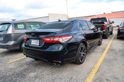 2020 Toyota Camry SE