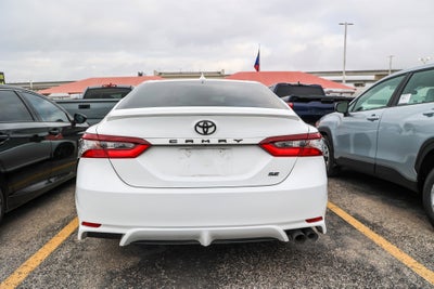 2024 Toyota CAMRY SE