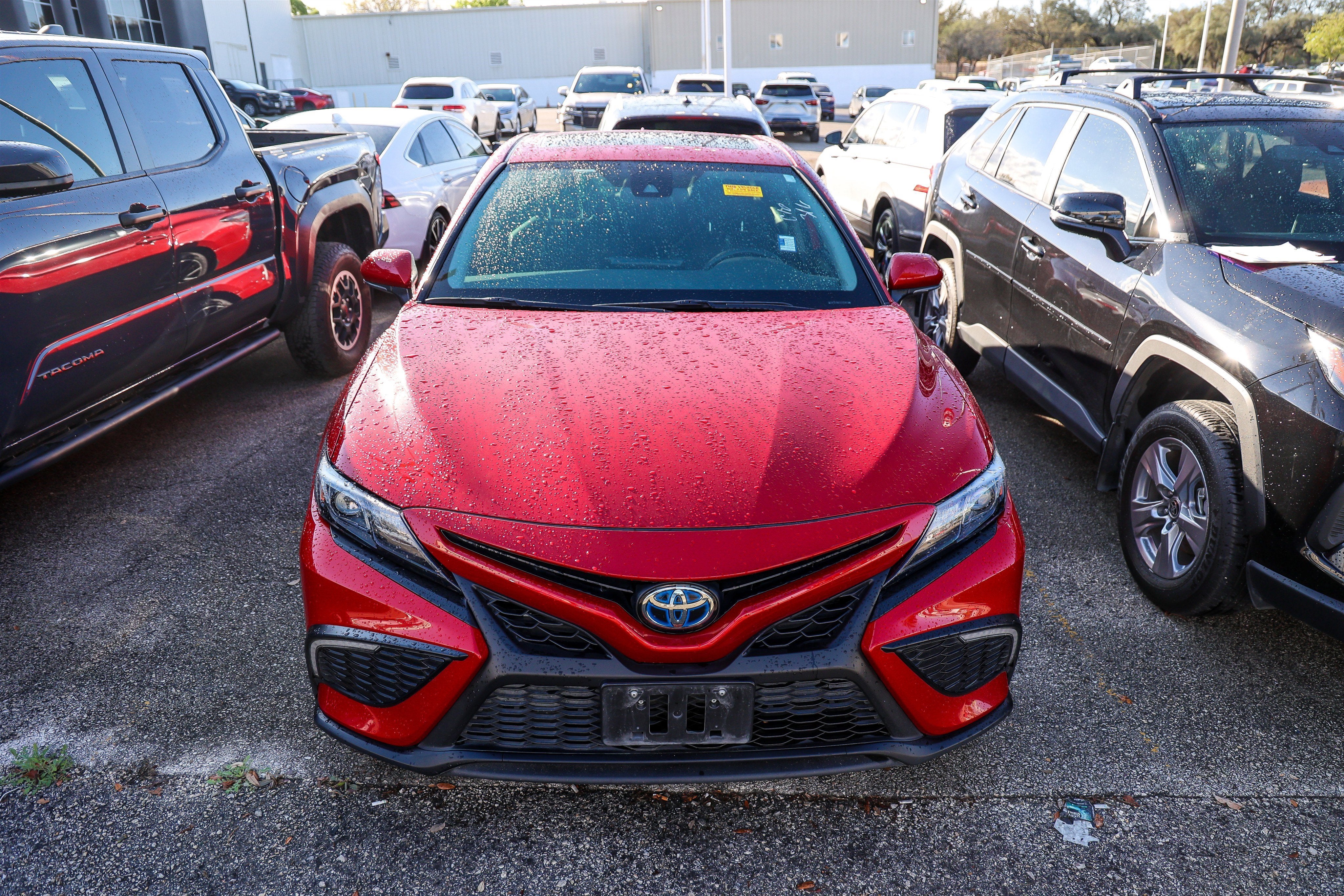 2023 Toyota CAMRY Hybrid SE