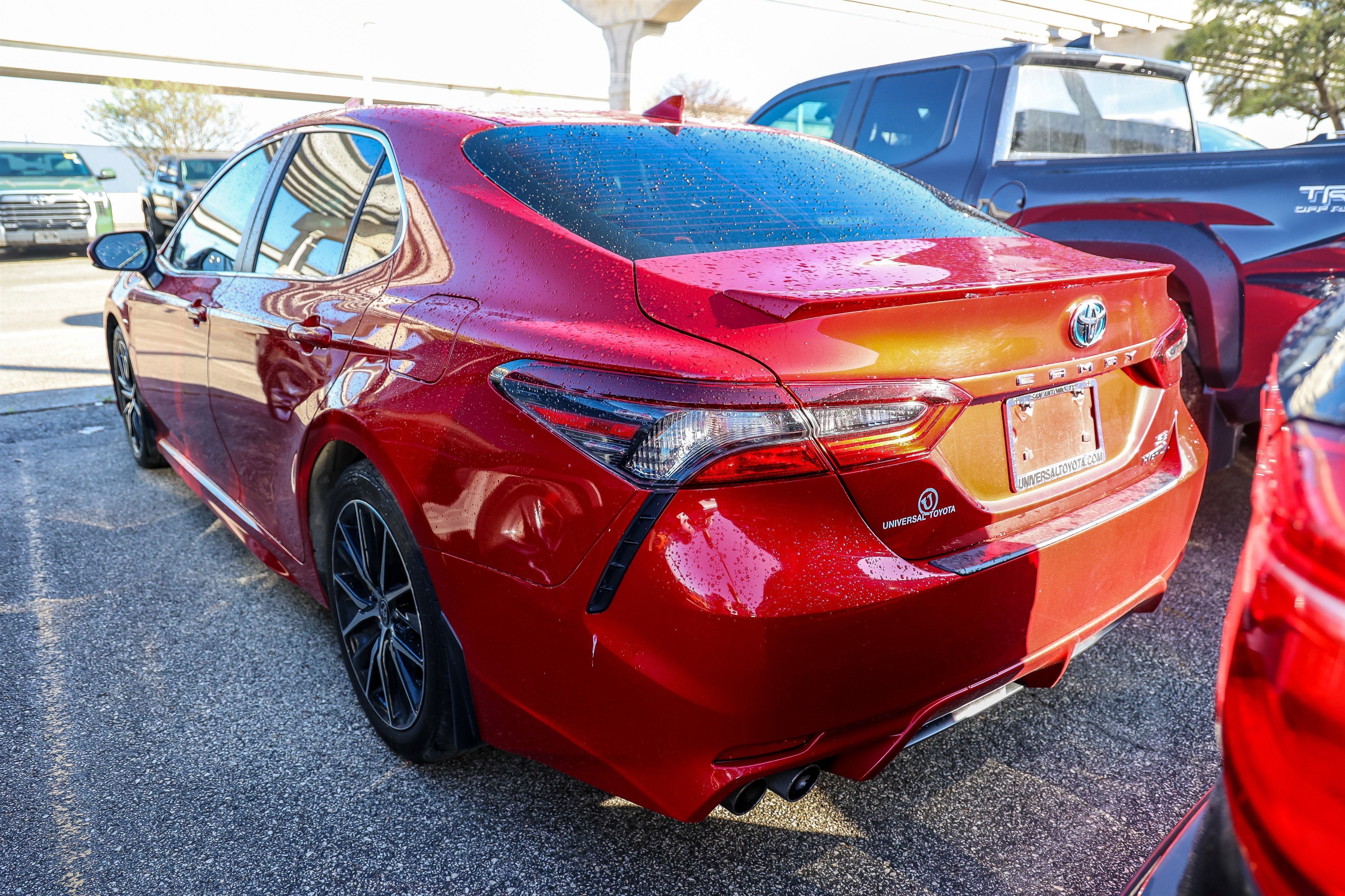 2023 Toyota CAMRY Hybrid SE
