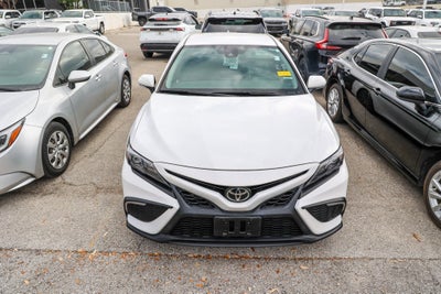 2024 Toyota CAMRY SE