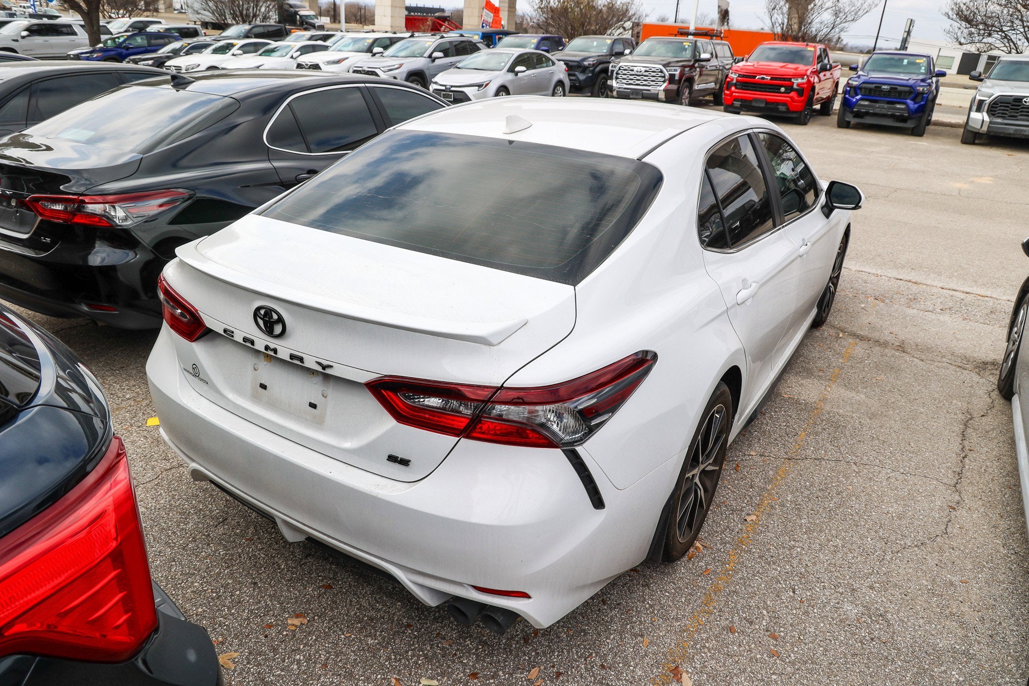 2024 Toyota CAMRY SE