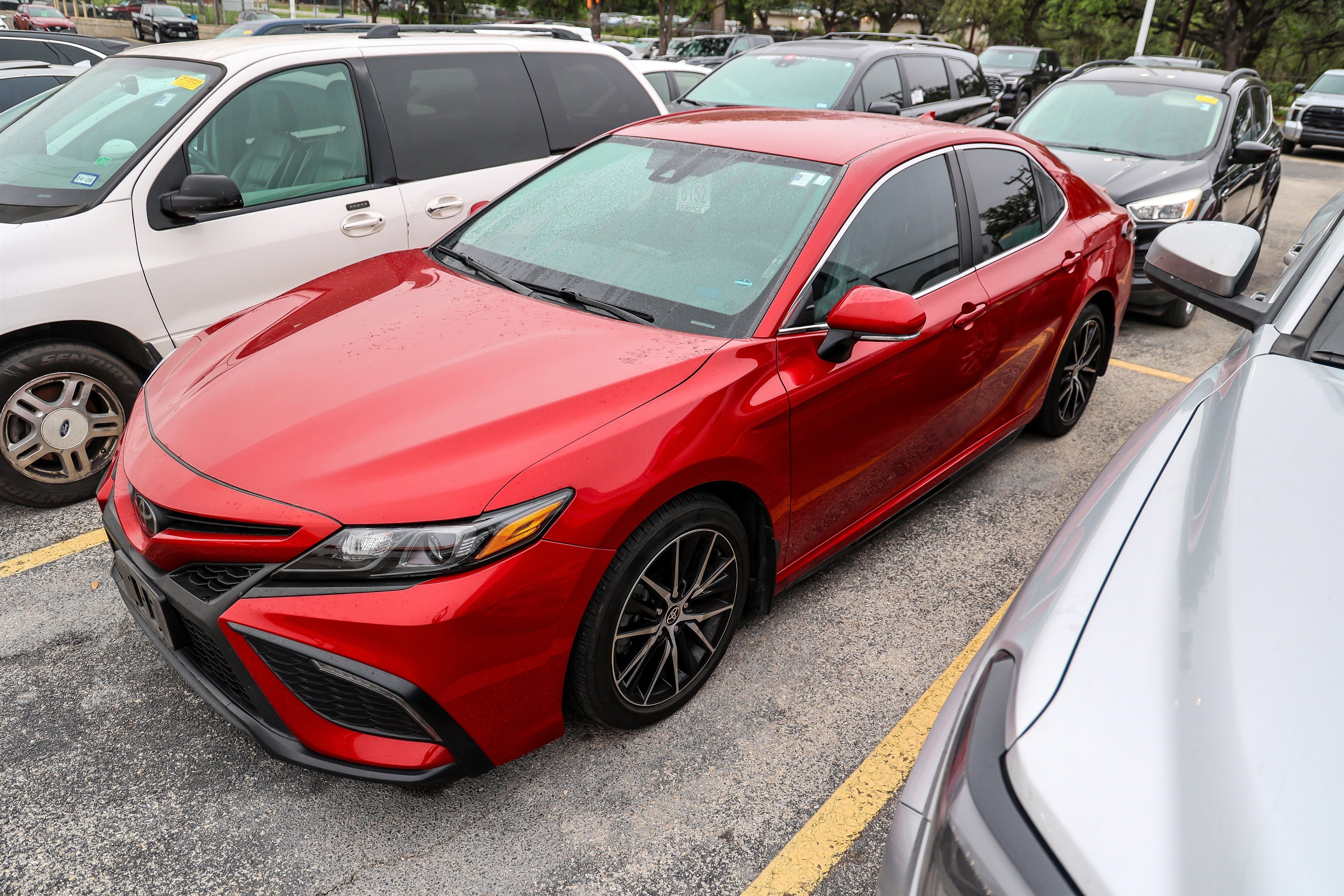 2024 Toyota Camry SE