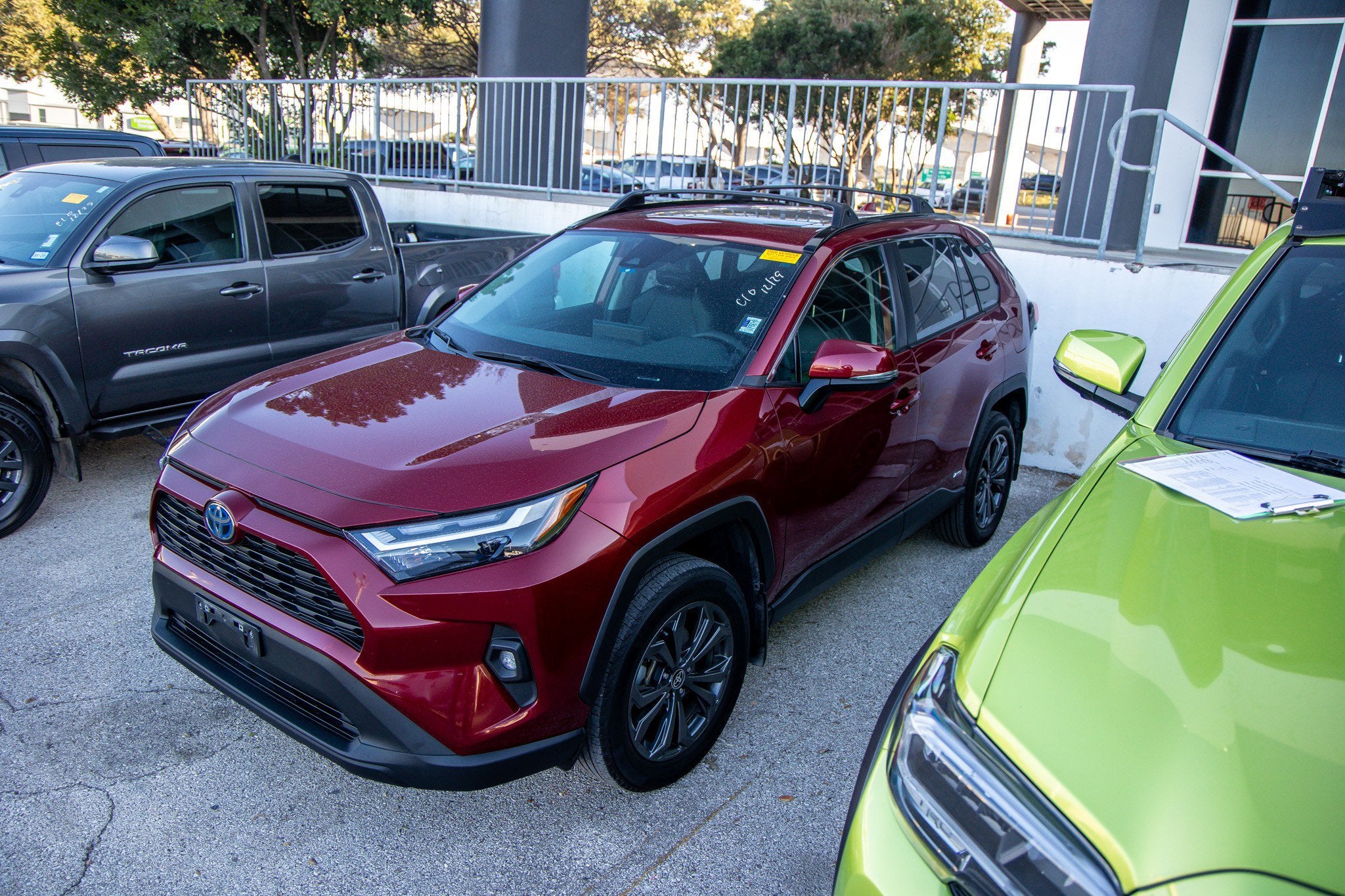 2024 Toyota RAV4 HYBRID Hybrid XLE Premium